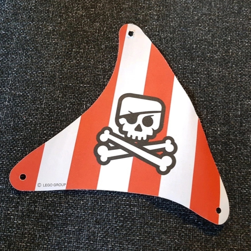 Lego 7075 Redbeards White Cloth Sail Triangular Red Stripes Skull & Crossbones